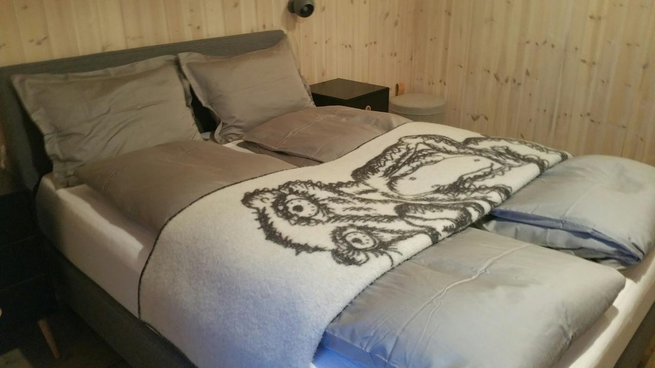 Bed and Breakfast Lysvoldbrygga Henningsvaer Exteriér fotografie