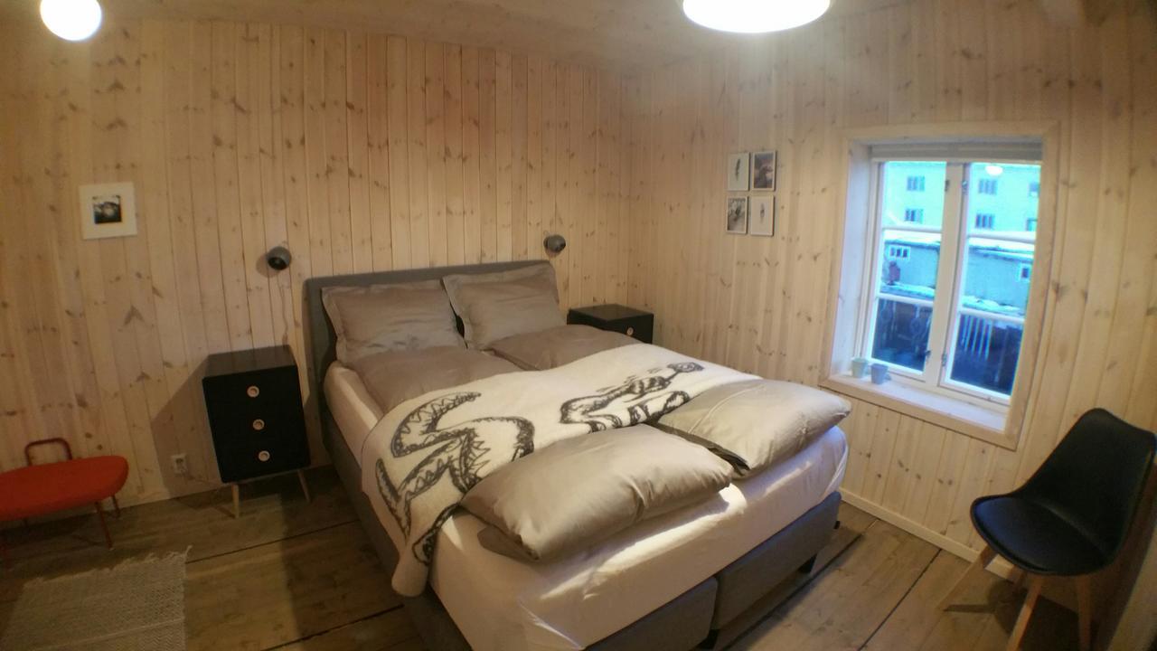 Bed and Breakfast Lysvoldbrygga Henningsvaer Exteriér fotografie