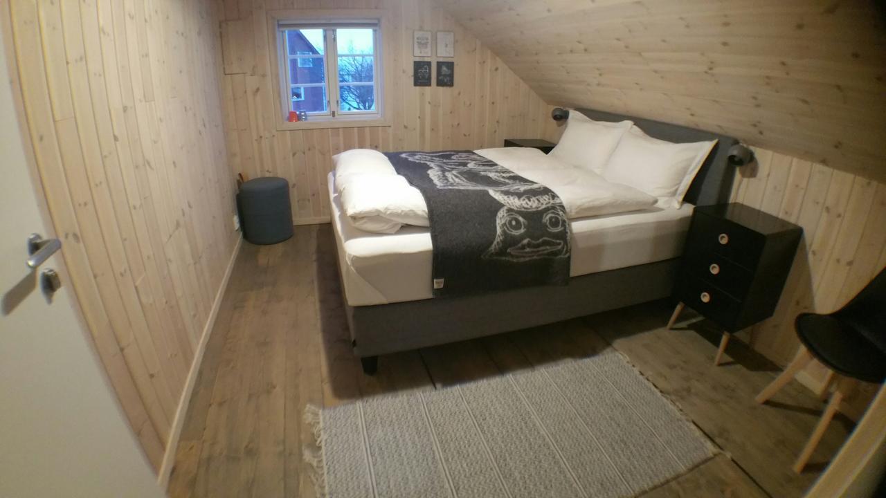 Bed and Breakfast Lysvoldbrygga Henningsvaer Exteriér fotografie